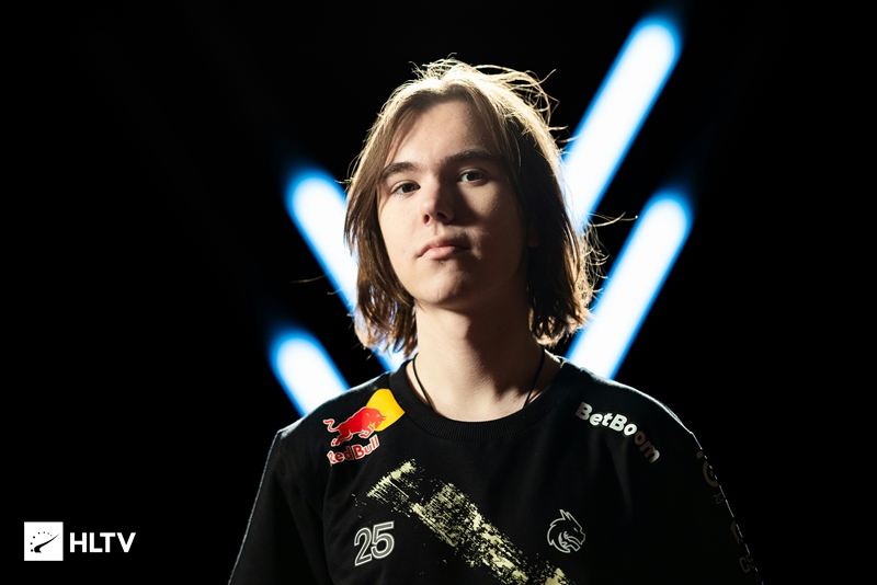 库里非常注 库里非常注